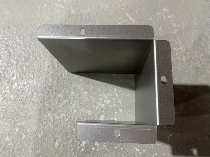 佛山（shān）鈑金加工廠，精密鈑金加（jiā）工廠，機械鈑（bǎn）金定製加工